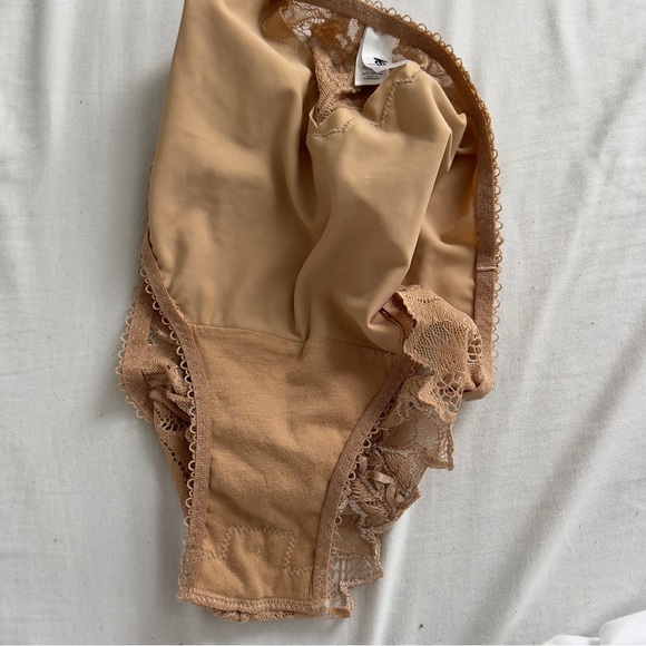 Lepel Fiore Padded Balcony Bra & Underwear Set - Picture 10 of 10